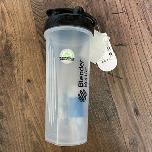 BNWT Blender Bottle 28oz